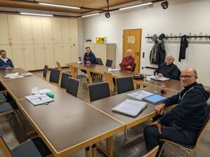 Ortsvereinsvorstand trifft Großenritte AWO-Vorsitzenden Karl-Heinz Umbach (Mitte)