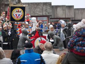 Neue Herren im Rathaus: Dietrich Geißer, Mario I und Antje I.