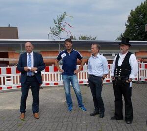 Bürgermeister Schaub, Stefan Morawek (Abteilungsleiter), Karsten Hellmuth (Vorstand GSV), Peter Hellmuth (v.l.n.r.)