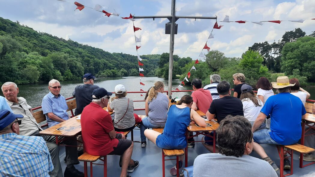 Blick vom Vorderdeck der MS Undine 